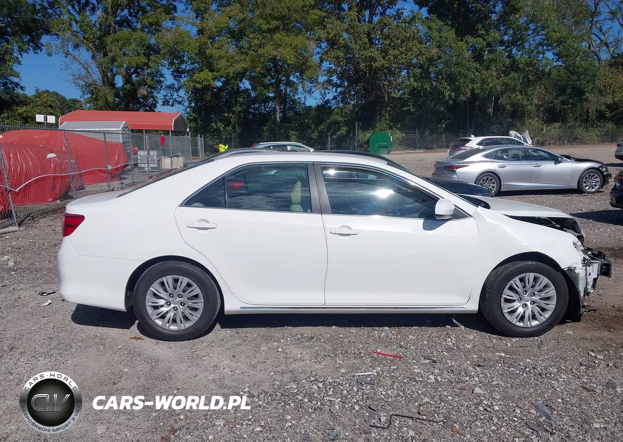 2012 Toyota Camry Le VIN:4T4BF1FK9CR207944 - 12