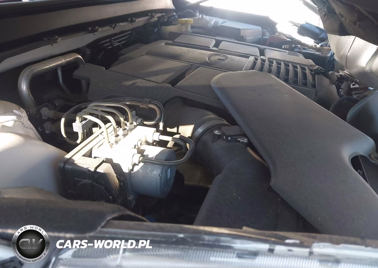 2017 Subaru Outback 3.6R Touring VIN:4S4BSETC2H3413999 - 10