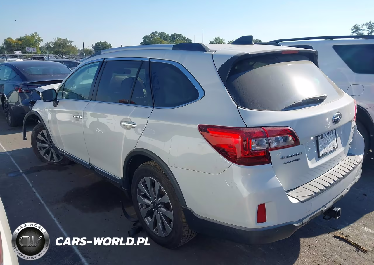 2017 Subaru Outback 3.6R Touring VIN:4S4BSETC2H3413999 - 13