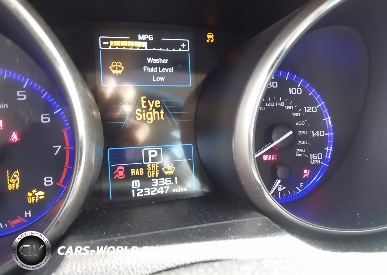 2017 Subaru Outback 3.6R Touring VIN:4S4BSETC2H3413999 - 7