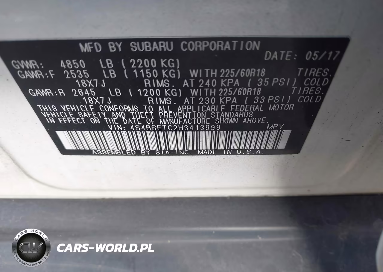 2017 Subaru Outback 3.6R Touring VIN:4S4BSETC2H3413999 - 9