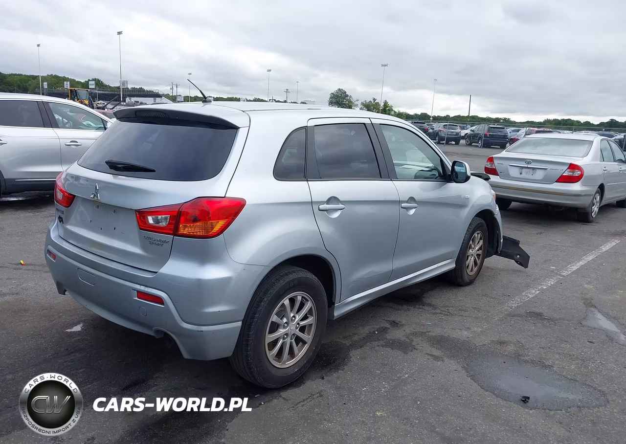 2011 Mitsubishi Outlander Sport Es VIN:JA4AP3AU4BZ017041 - 4