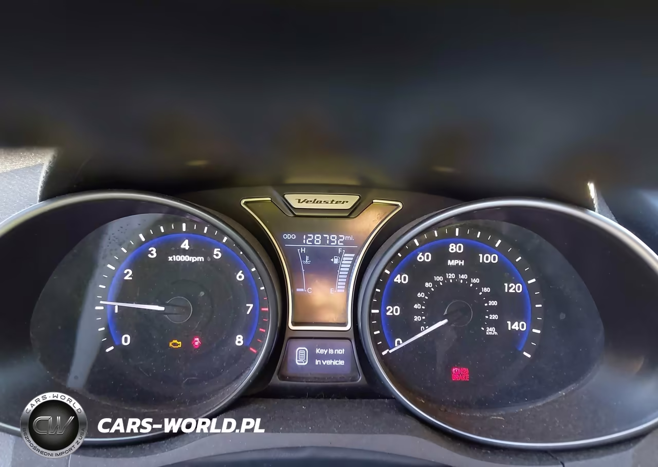 2015 Hyundai Veloster Turbo VIN:KMHTC6AE9FU233390 - 7