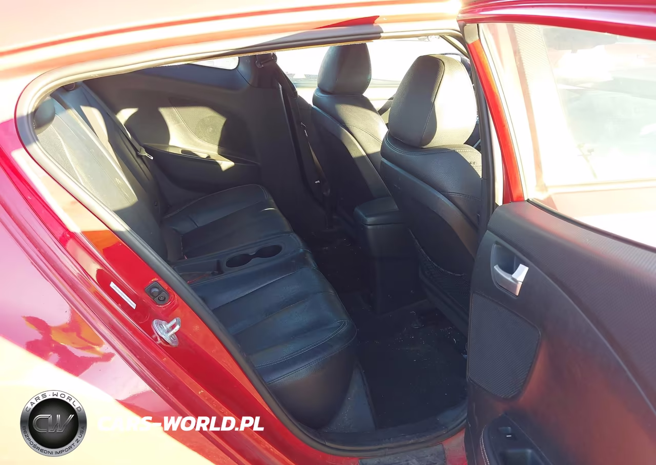 2015 Hyundai Veloster Turbo VIN:KMHTC6AE9FU233390 - 8