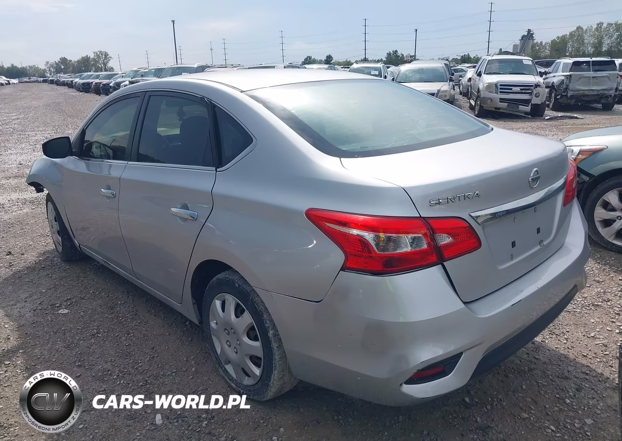 2018 Nissan Sentra S VIN:3N1AB7AP2JY291551 - 3