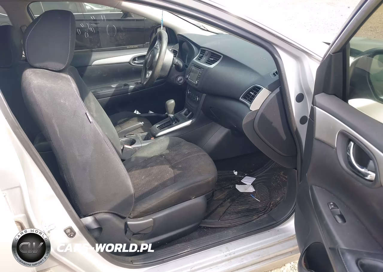 2018 Nissan Sentra S VIN:3N1AB7AP2JY291551 - 5