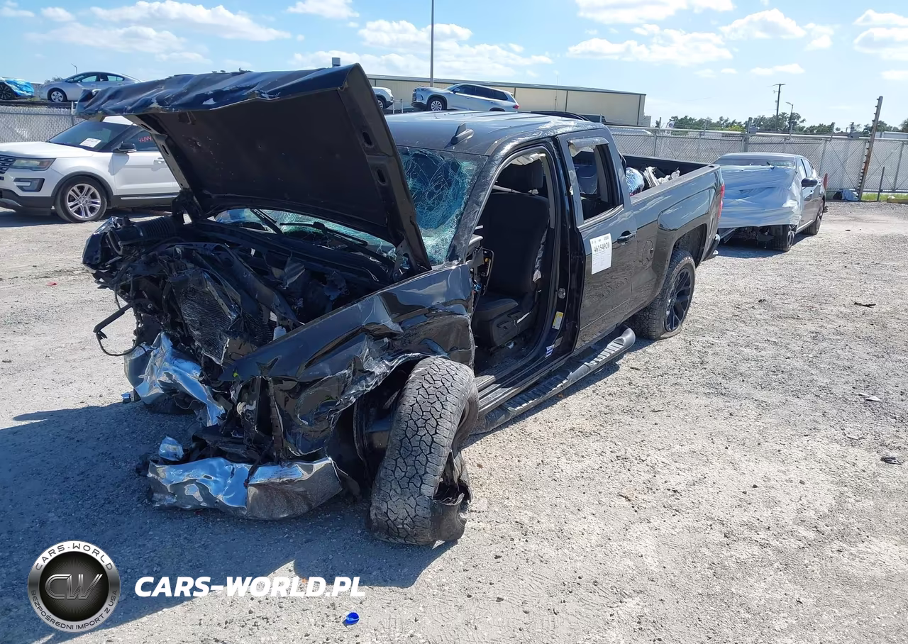 2018 Chevrolet Silverado 1500 1Lt VIN:2GCRCREC7J1101760 - 2