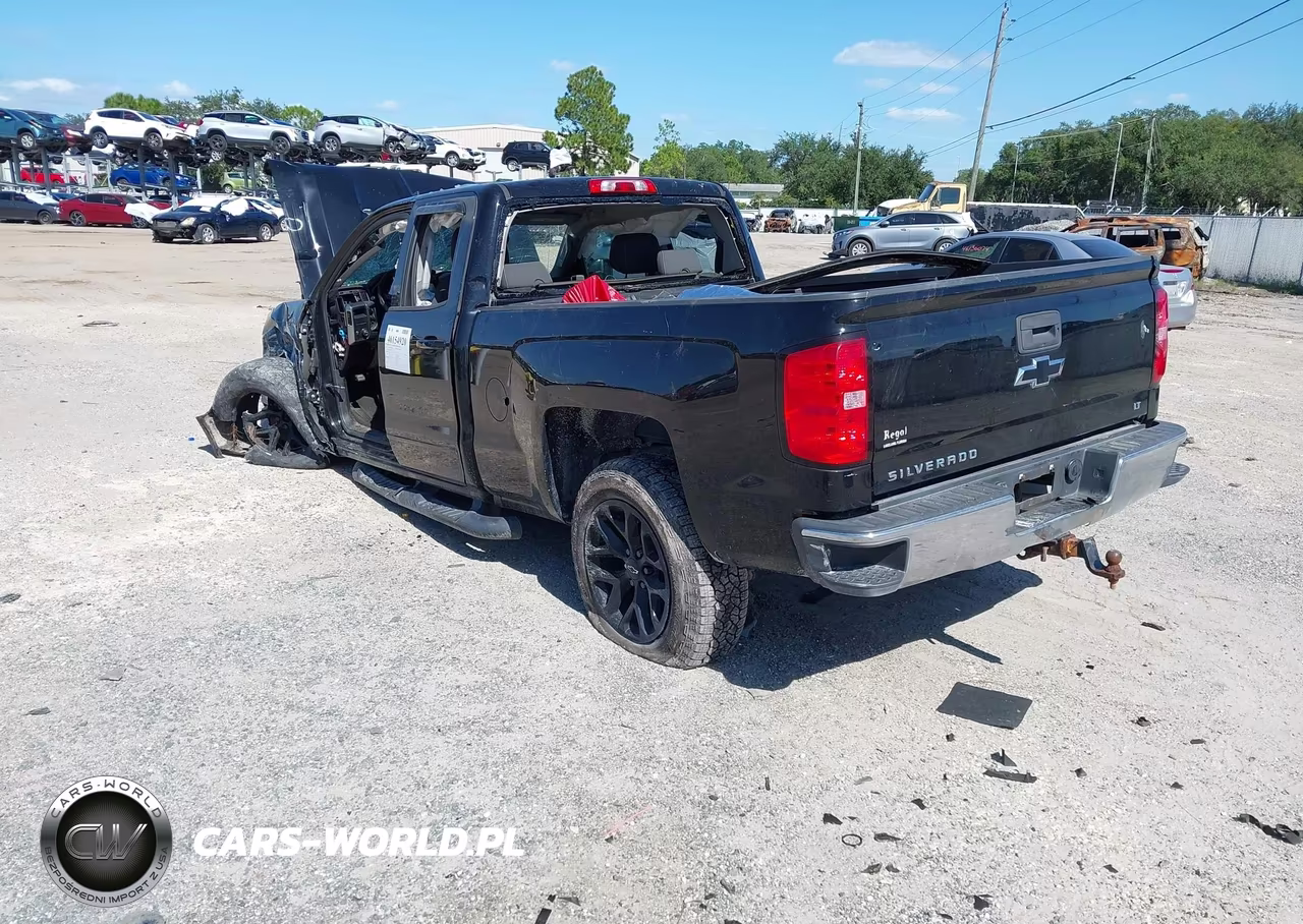 2018 Chevrolet Silverado 1500 1Lt VIN:2GCRCREC7J1101760 - 3
