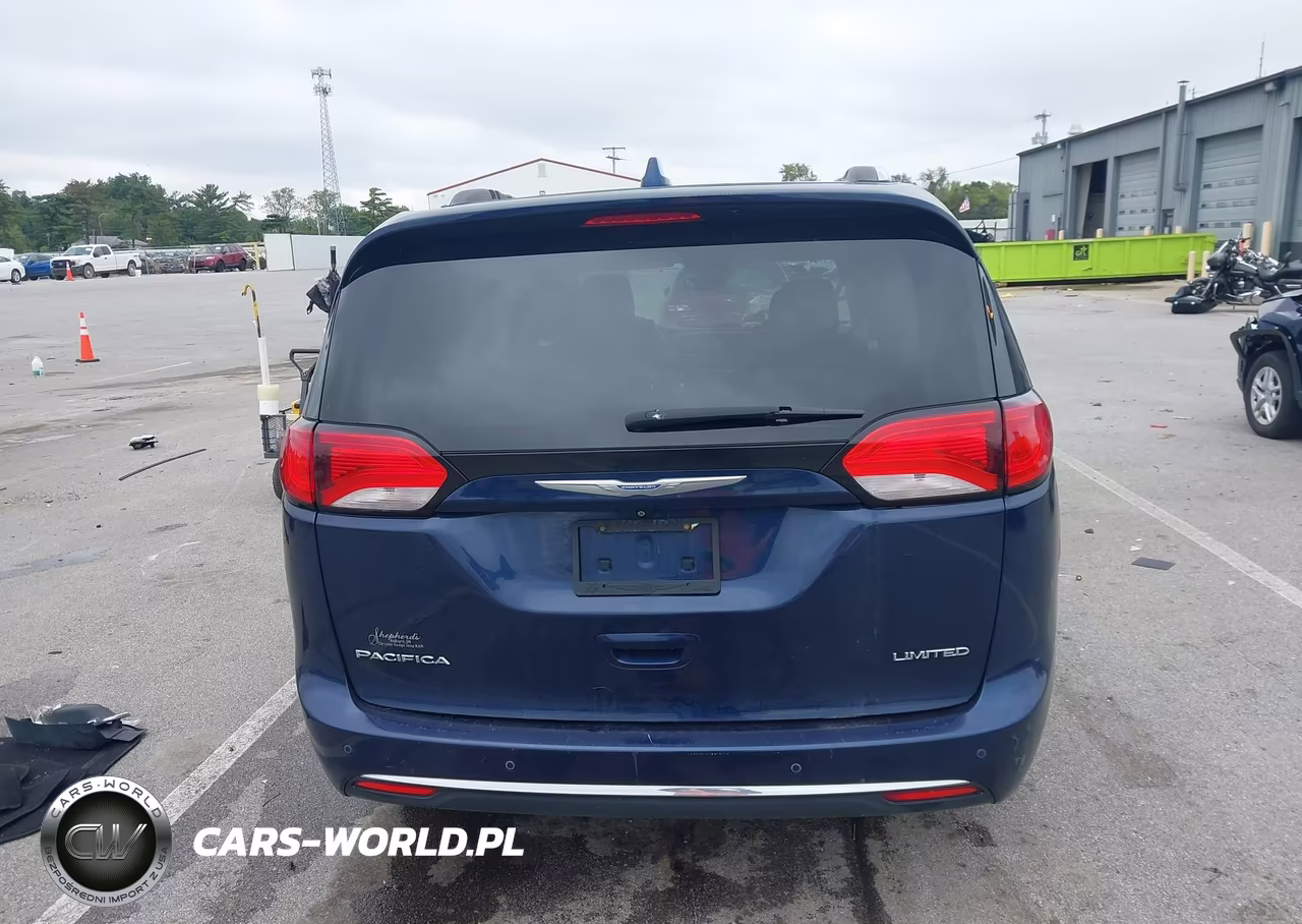 2017 Chrysler Pacifica Limited VIN:2C4RC1GG9HR689254 - 16