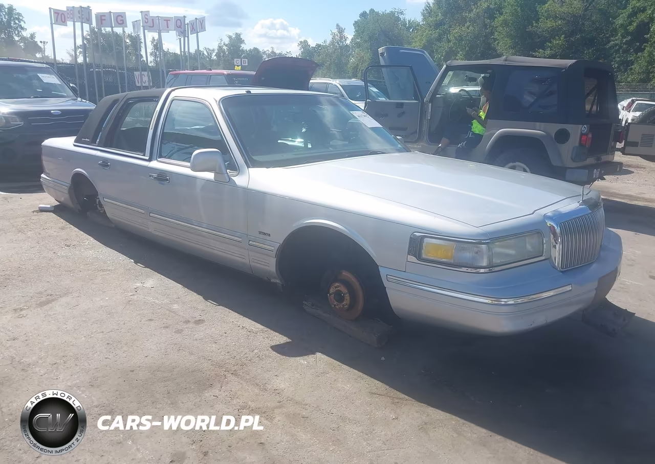 1996 Lincoln Town Car Sgn-Dmnd Anv-Cypress-Jn