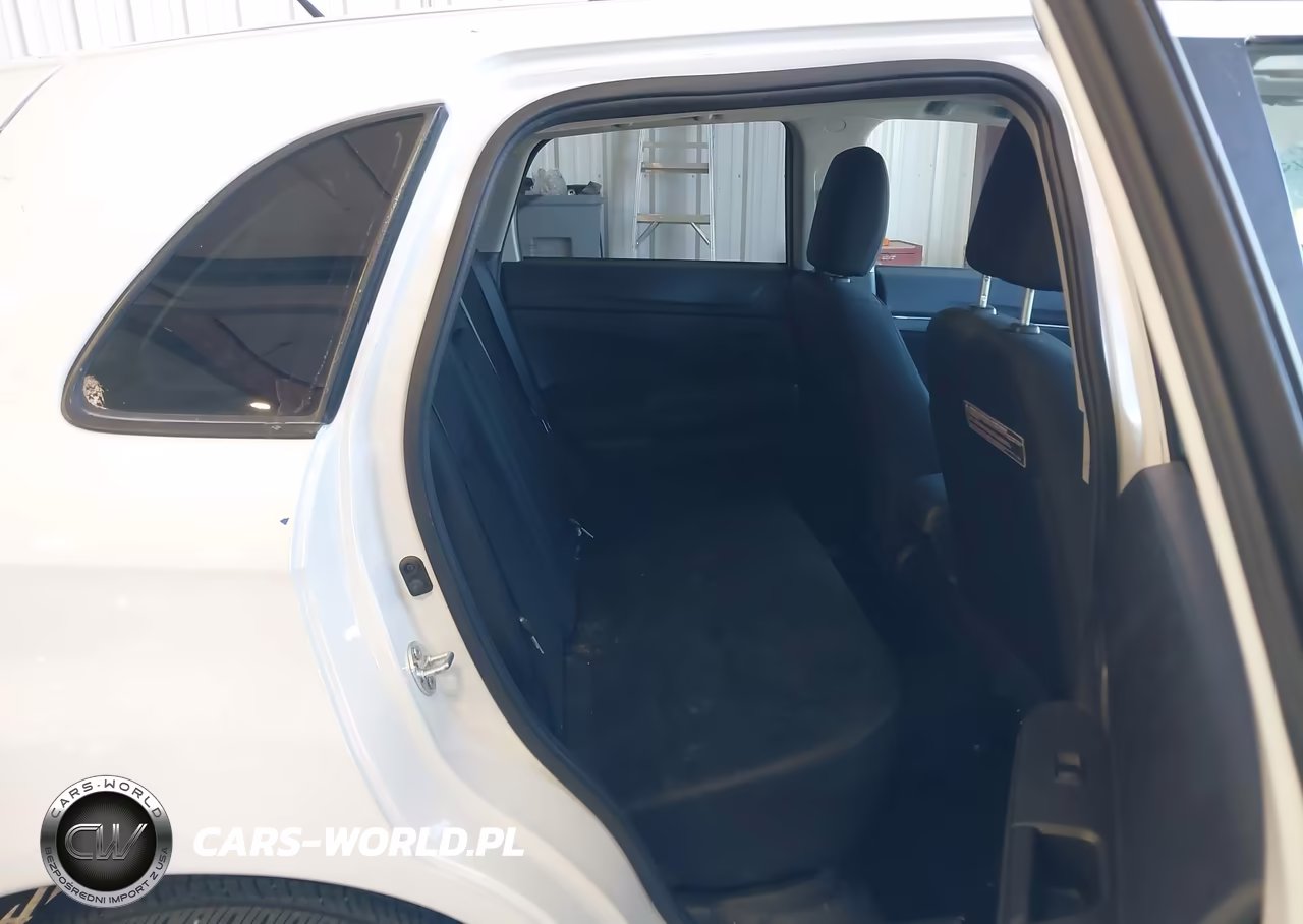 2015 Mitsubishi Outlander Sport Es VIN:4A4AR3AU8FE027075 - 8