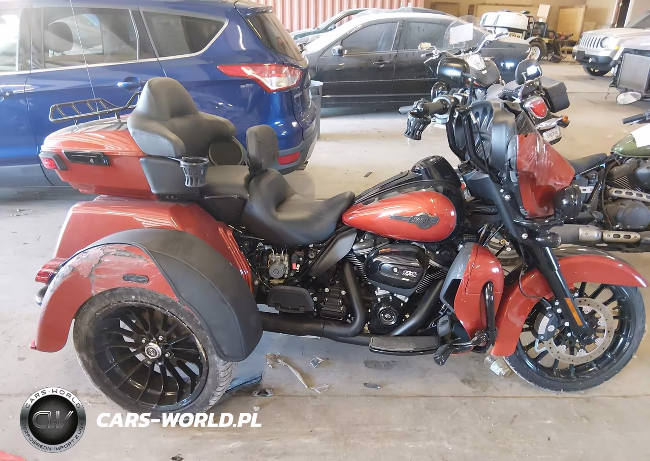 2025 Harley-Davidson Flhtcutg VIN:1HD1MAF19SB851914 - 12