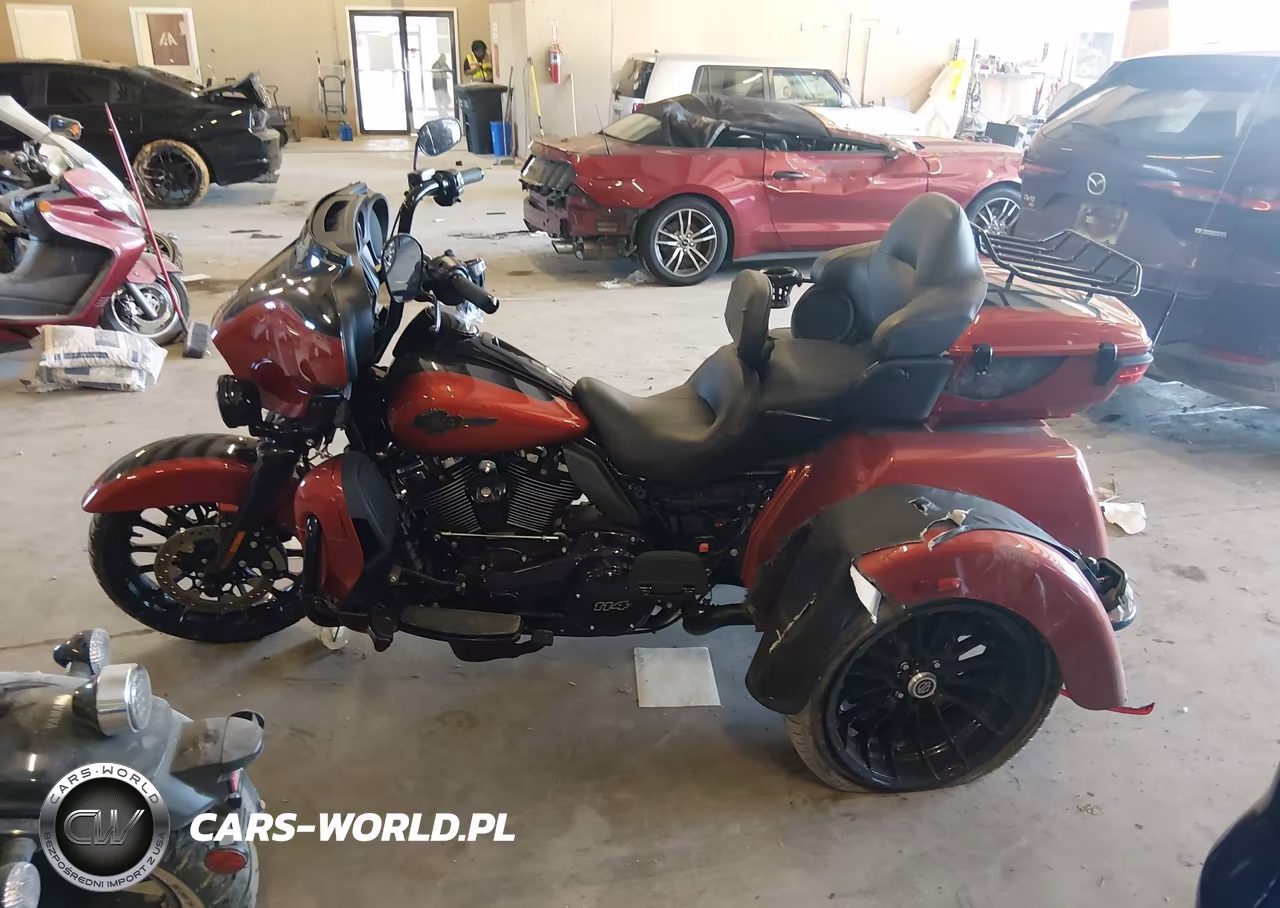 2025 Harley-Davidson Flhtcutg VIN:1HD1MAF19SB851914 - 13
