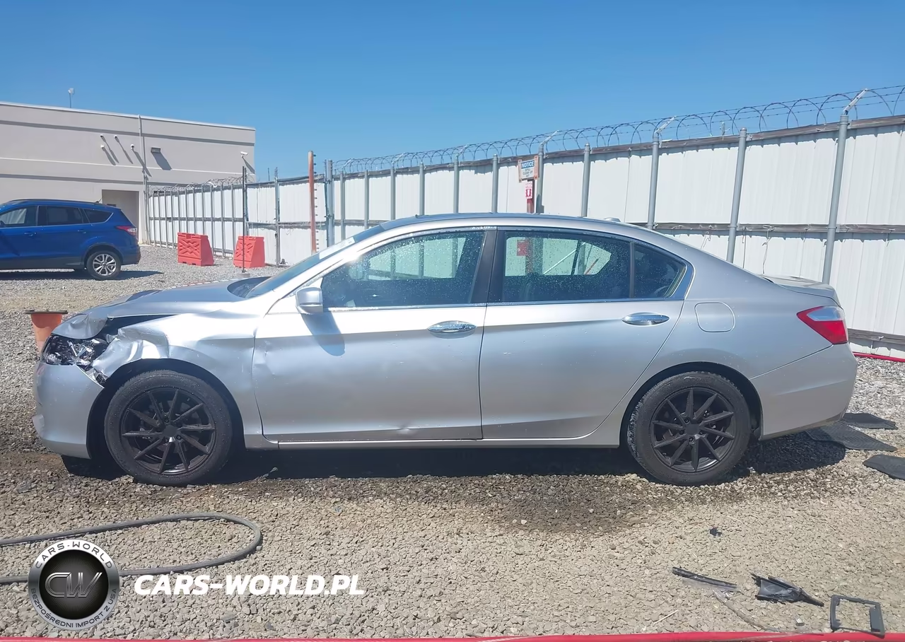 2014 Honda Accord Touring VIN:1HGCR3F96EA038605 - 14