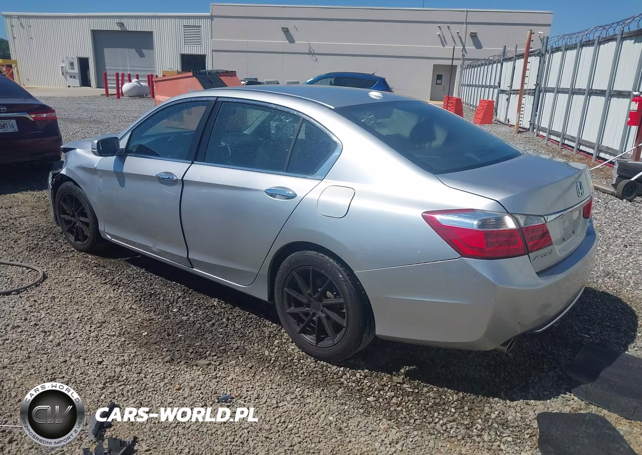 2014 Honda Accord Touring VIN:1HGCR3F96EA038605 - 3