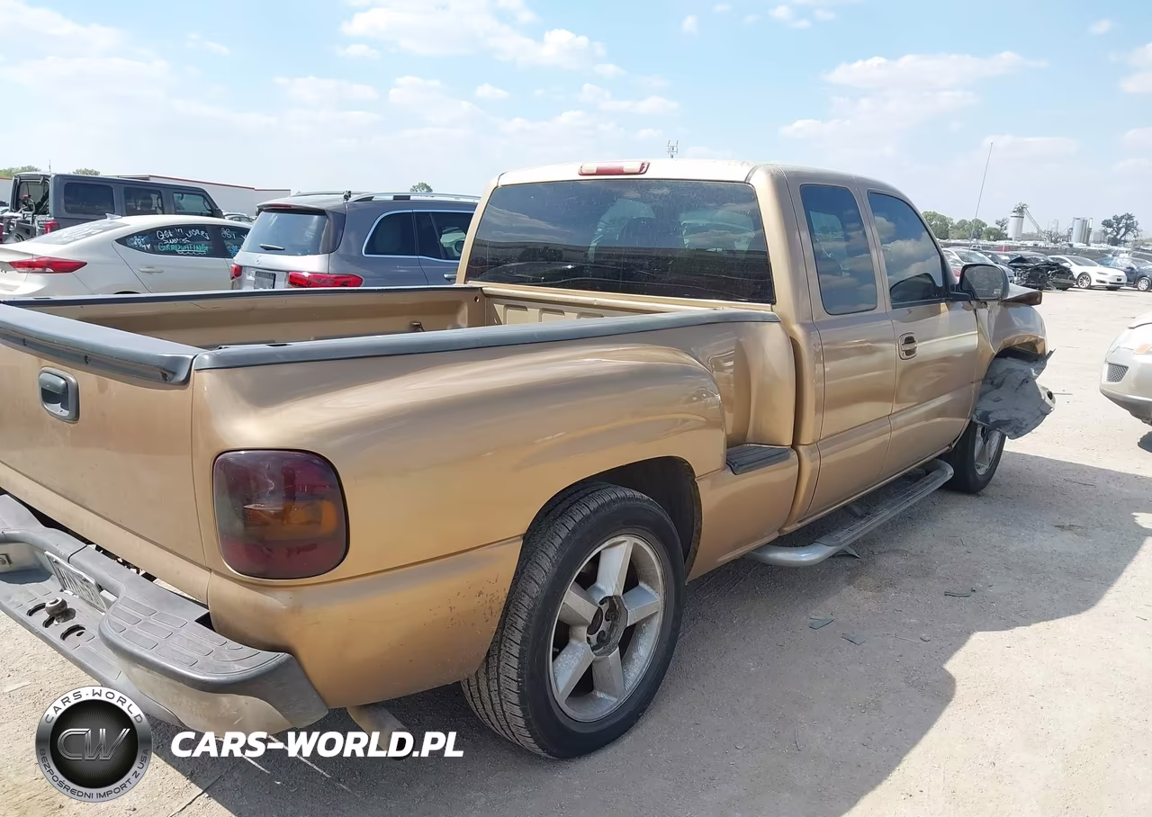 2000 Chevrolet Silverado 1500 Ls VIN:2GCEC19T1Y1381325 - 4
