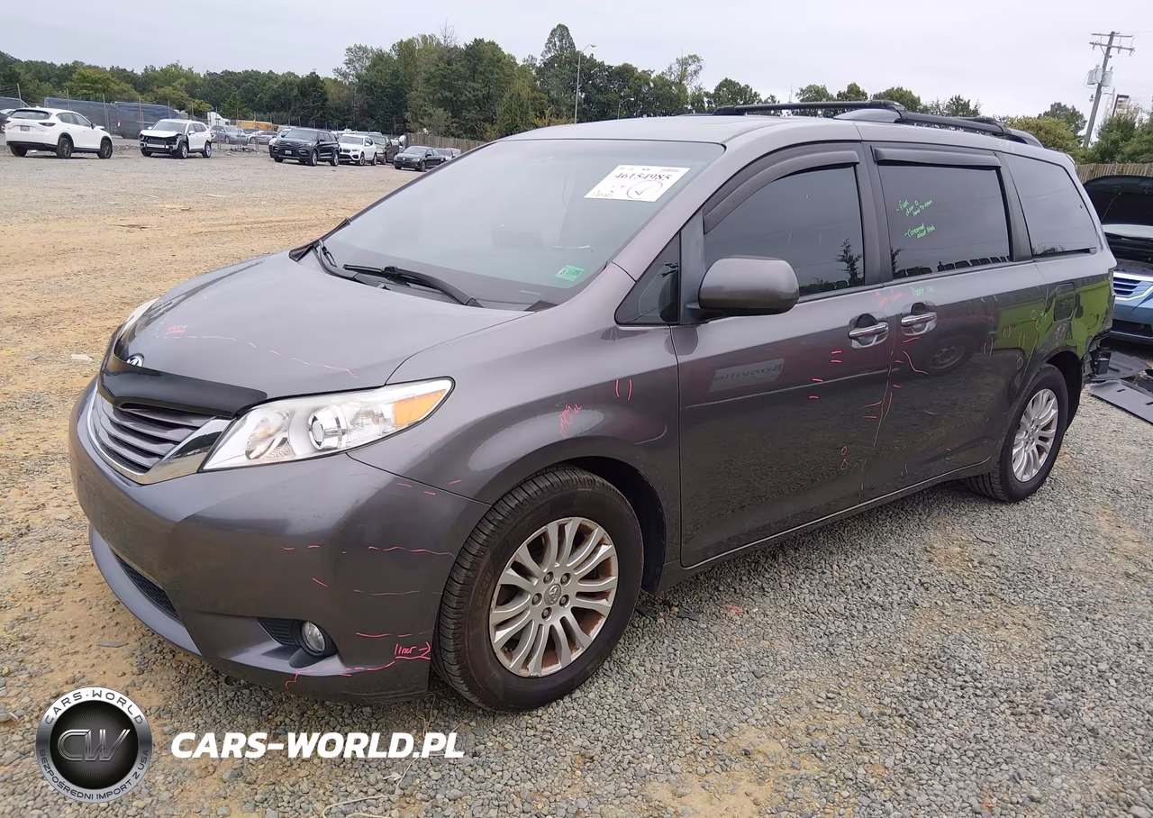 2017 Toyota Sienna Xle 8 Passenger VIN:5TDYZ3DC2HS855659 - 2