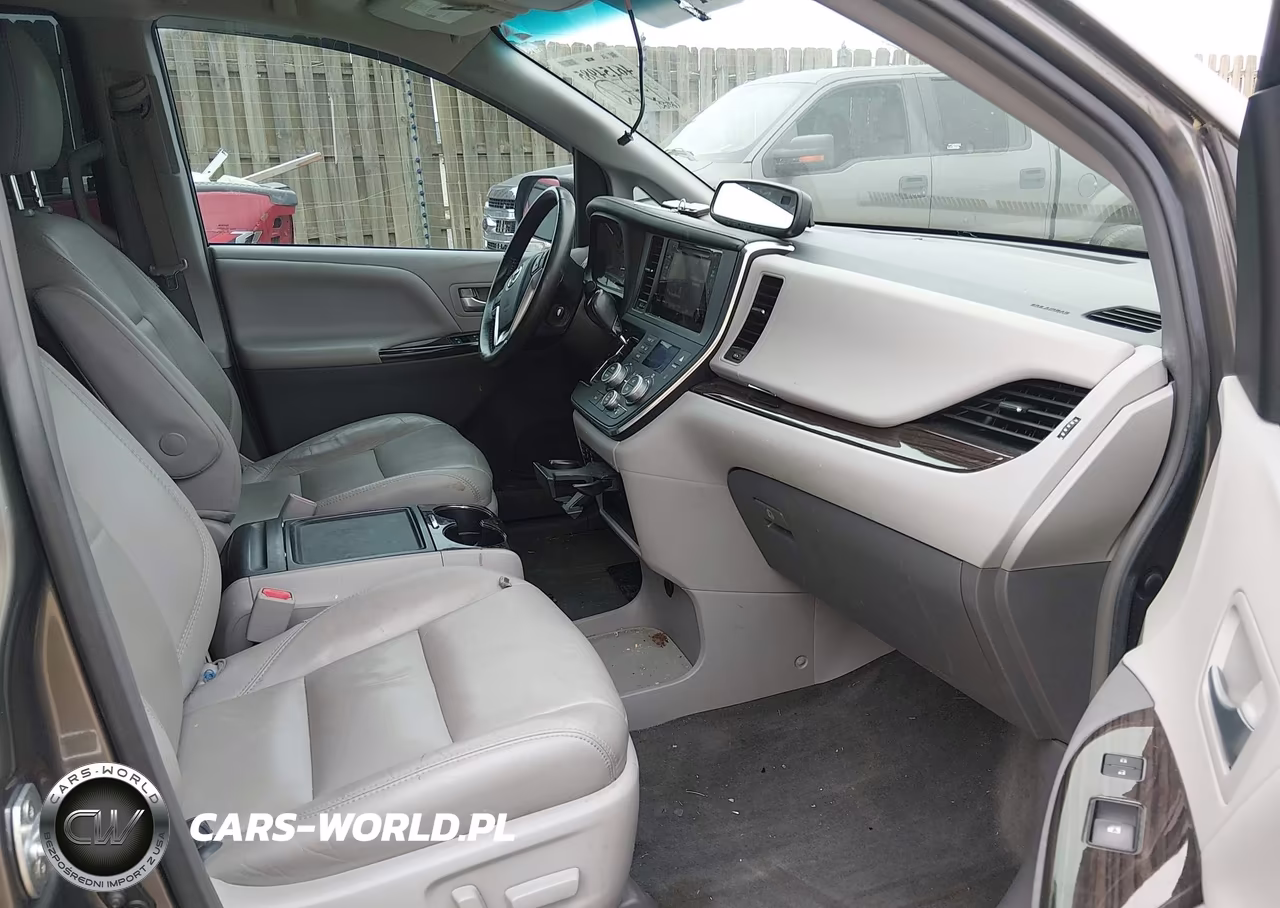 2017 Toyota Sienna Xle 8 Passenger VIN:5TDYZ3DC2HS855659 - 5