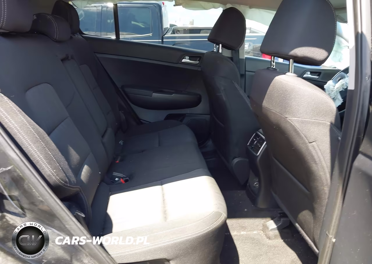 2020 Kia Sportage Lx VIN:KNDPMCACXL7747310 - 8