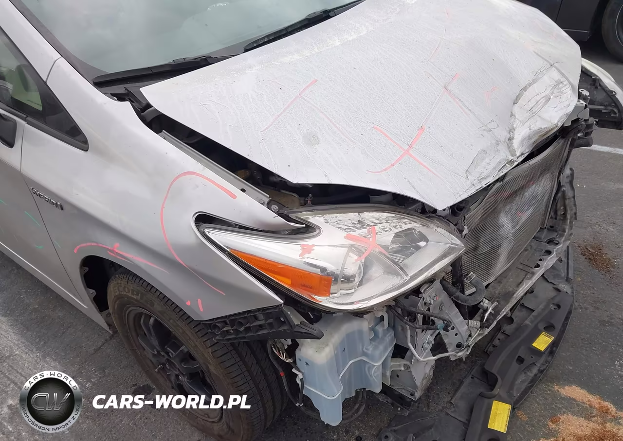 2013 Toyota Prius Three VIN:JTDKN3DU8D0349227 - 13