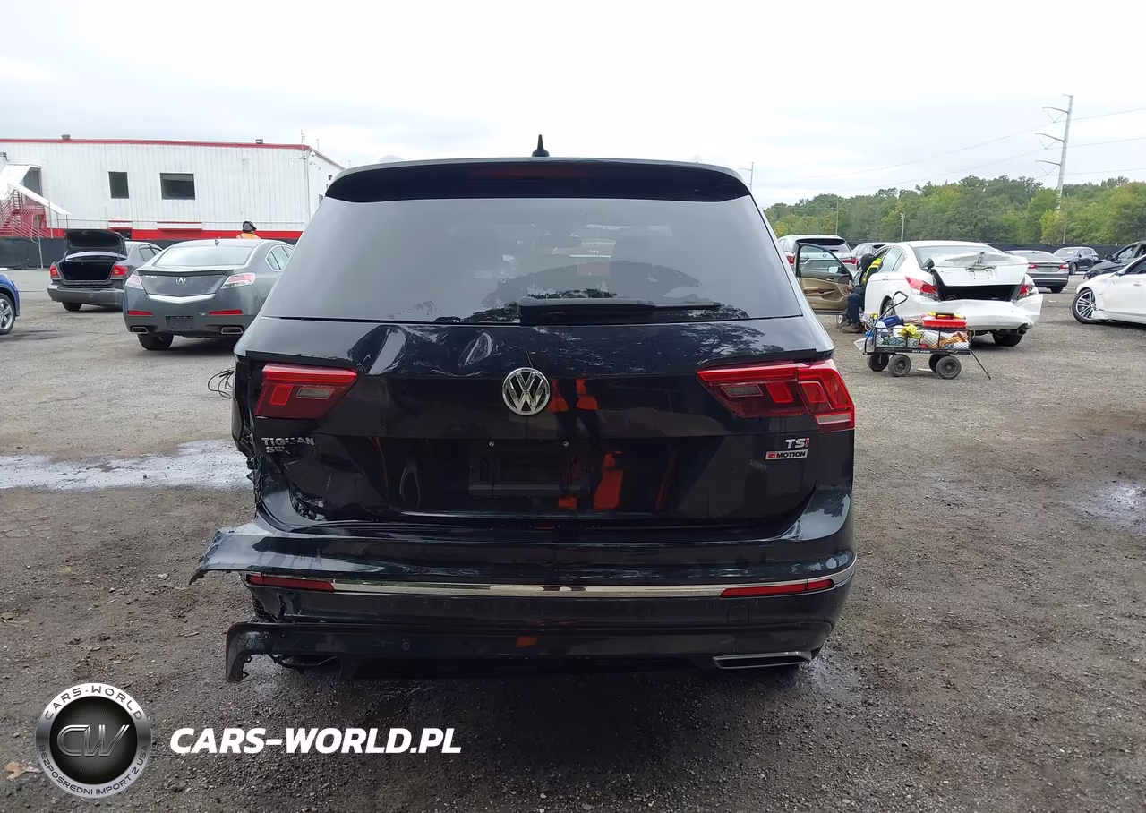 2018 Volkswagen Tiguan 2.0T Sel Premium VIN:3VV4B7AX4JM194547 - 17