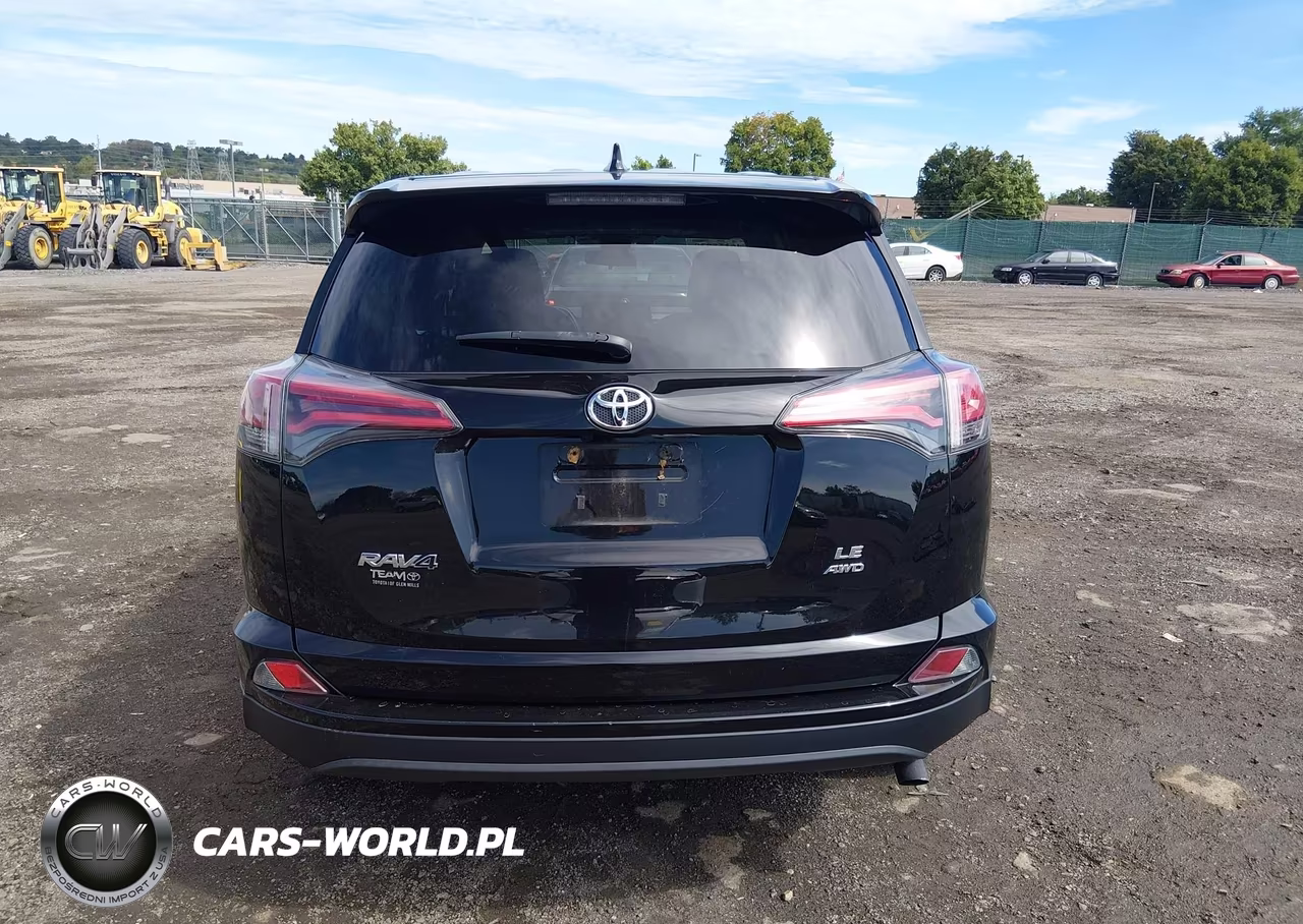 2018 Toyota Rav4 Le VIN:2T3BFREV3JW729316 - 17