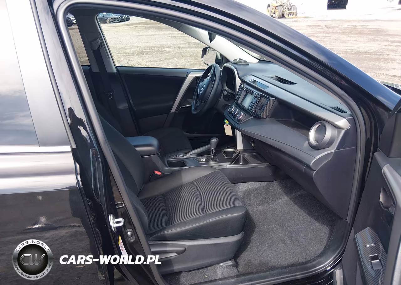 2018 Toyota Rav4 Le VIN:2T3BFREV3JW729316 - 5