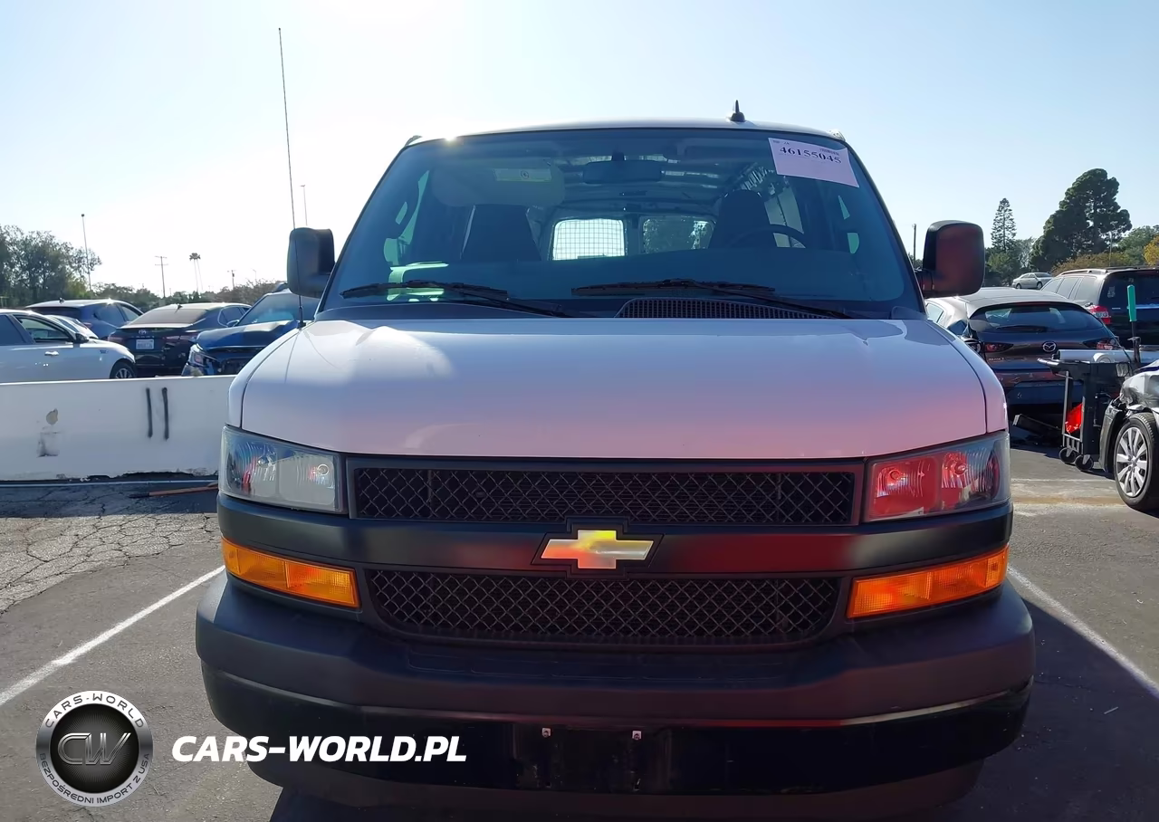 2018 Chevrolet Express 2500 Work Van VIN:1GCWGBFP6J1273994 - 12