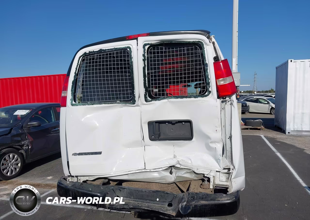 2018 Chevrolet Express 2500 Work Van VIN:1GCWGBFP6J1273994 - 16