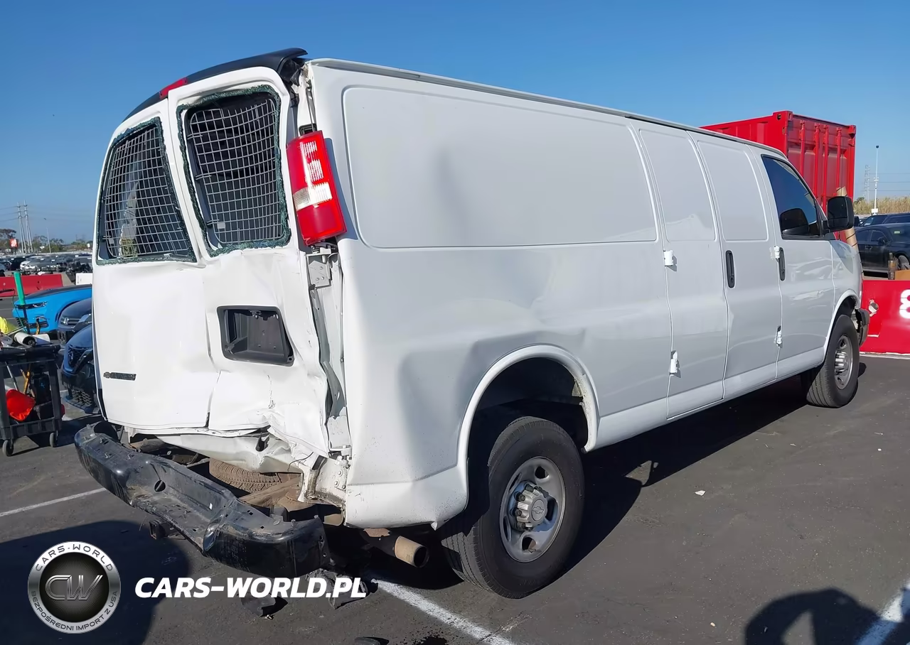 2018 Chevrolet Express 2500 Work Van VIN:1GCWGBFP6J1273994 - 4