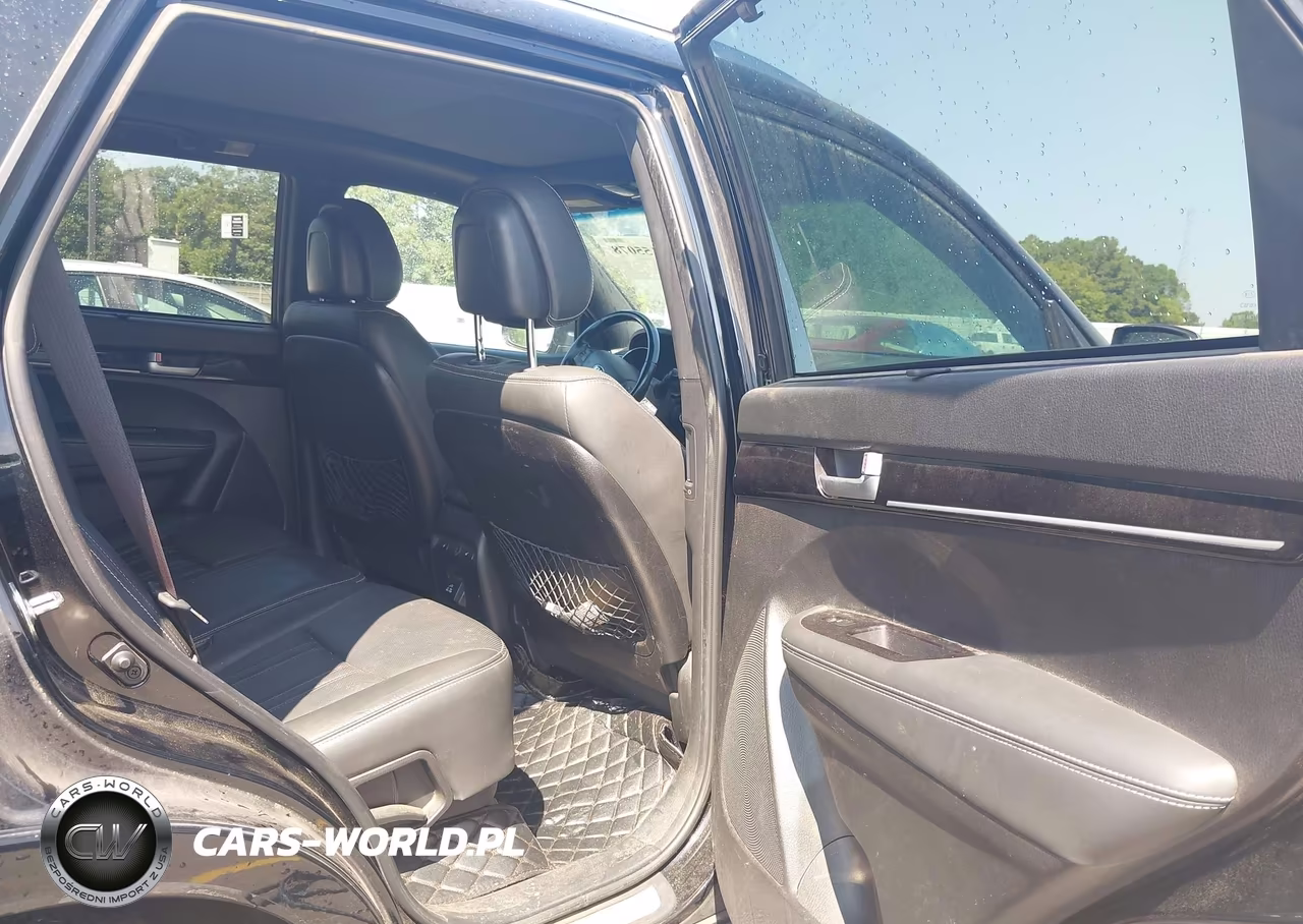 2015 Kia Sorento Limited V6 VIN:5XYKWDA74FG588255 - 8