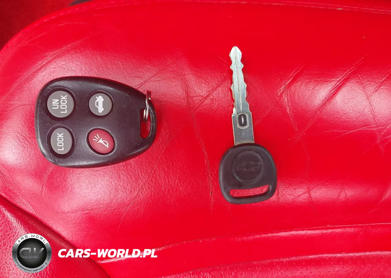 2000 Chevrolet Corvette VIN:1G1YY32G7Y5116066 - 11