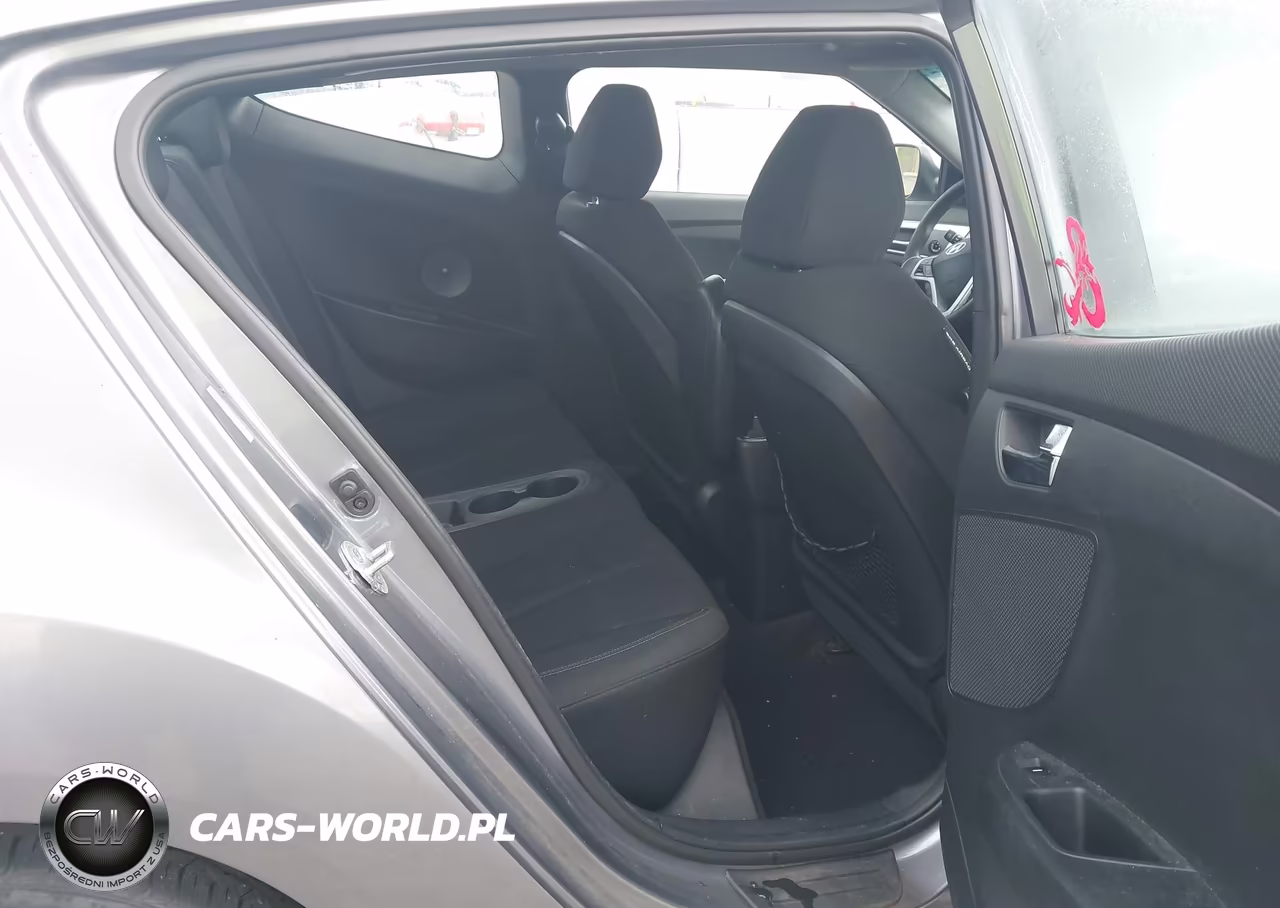 2015 Hyundai Veloster VIN:KMHTC6AD6FU241051 - 8