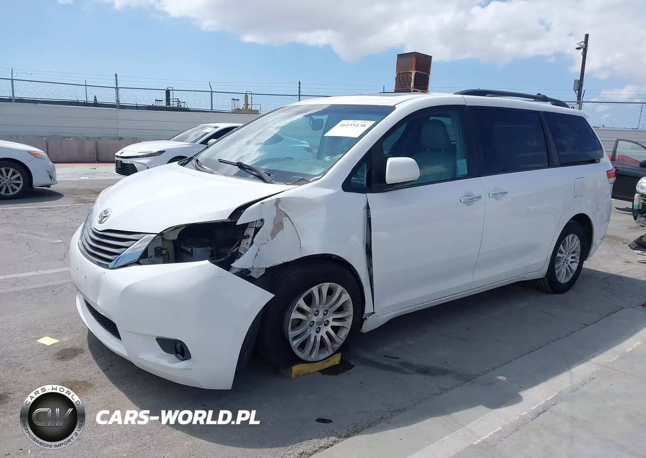 2013 Toyota Sienna Xle V6 8 Passenger VIN:5TDYK3DC5DS367630 - 2
