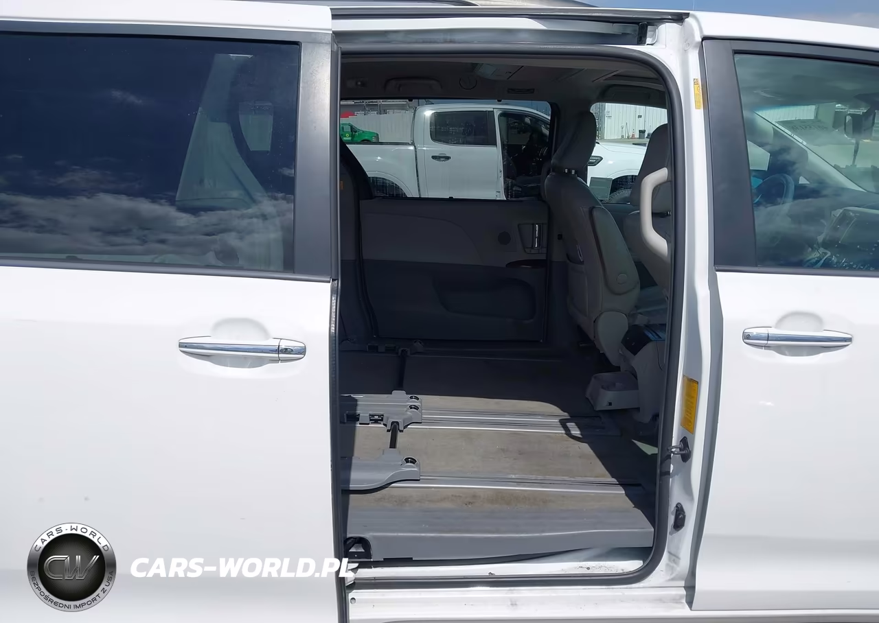 2013 Toyota Sienna Xle V6 8 Passenger VIN:5TDYK3DC5DS367630 - 8