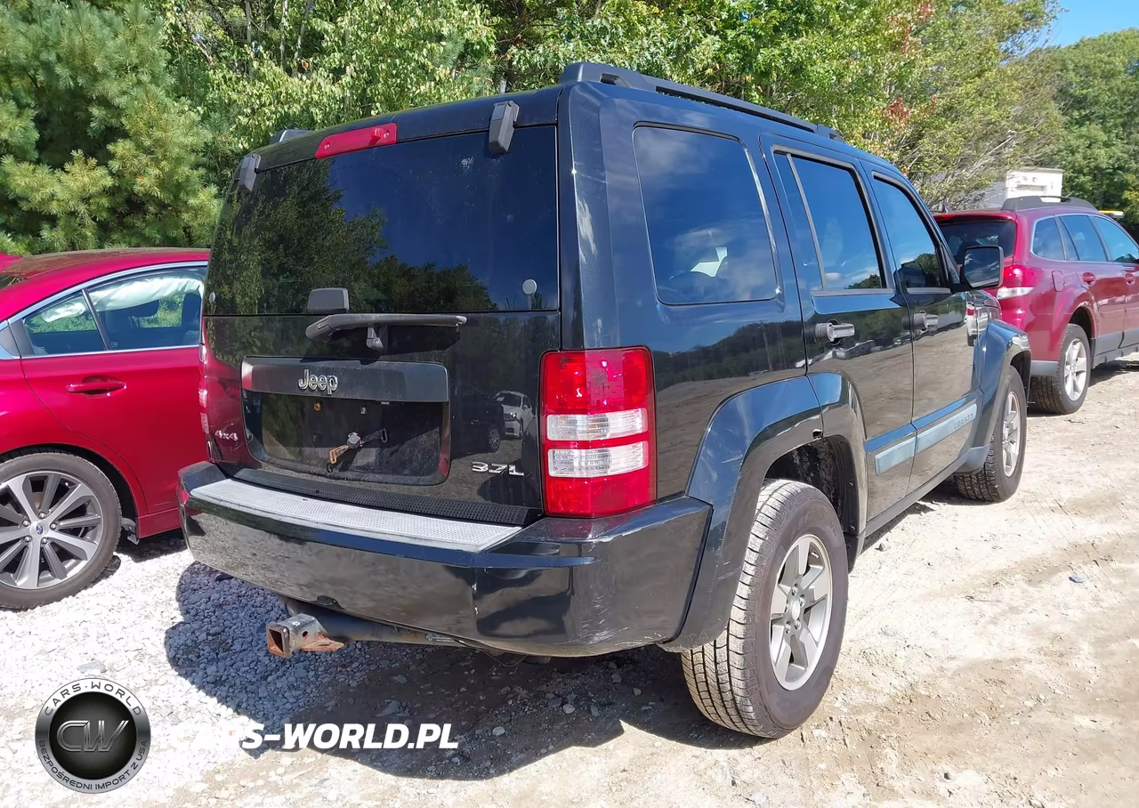 2008 Jeep Liberty Sport VIN:1J8GN28K58W182278 - 4