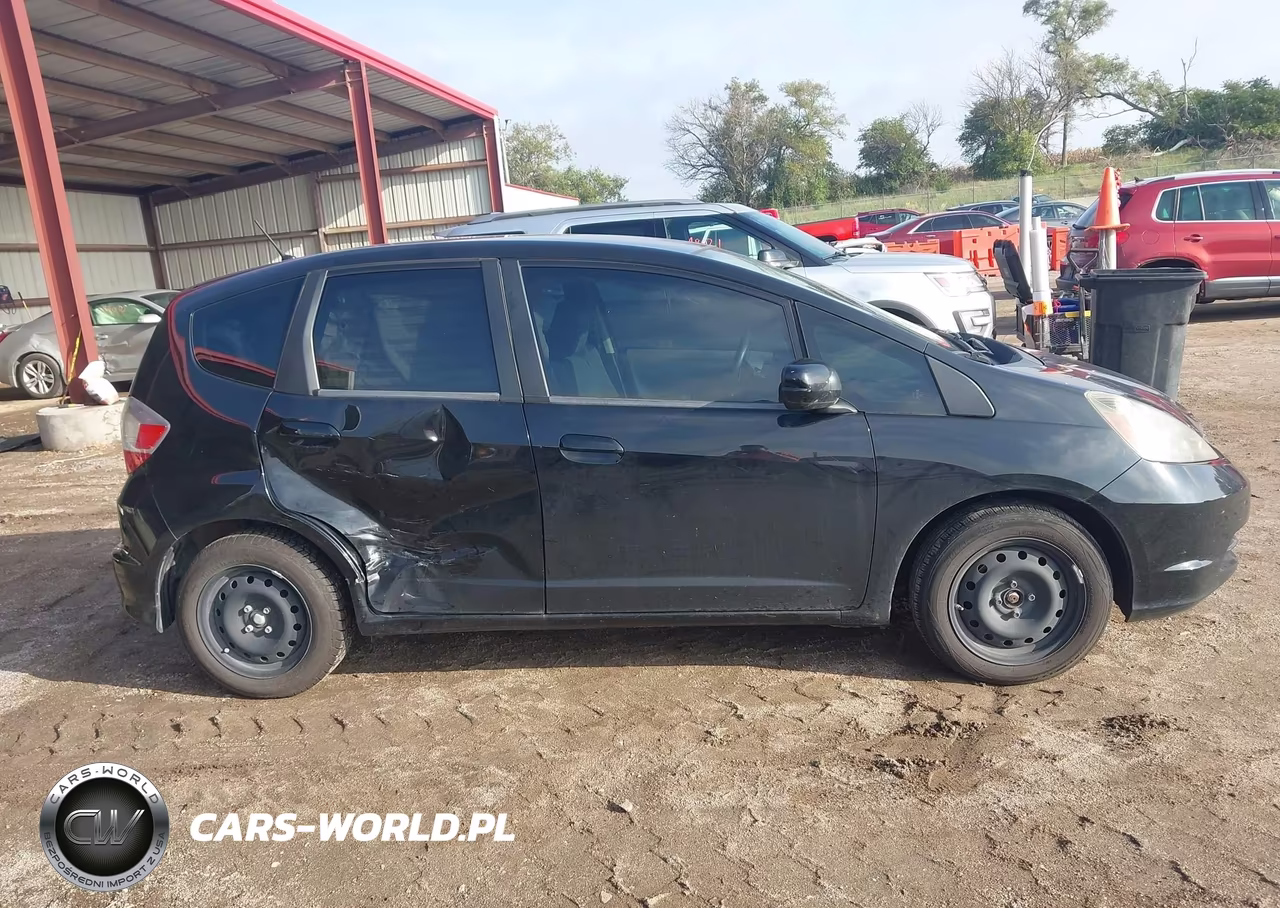 2012 Honda Fit VIN:JHMGE8H31CC027111 - 13