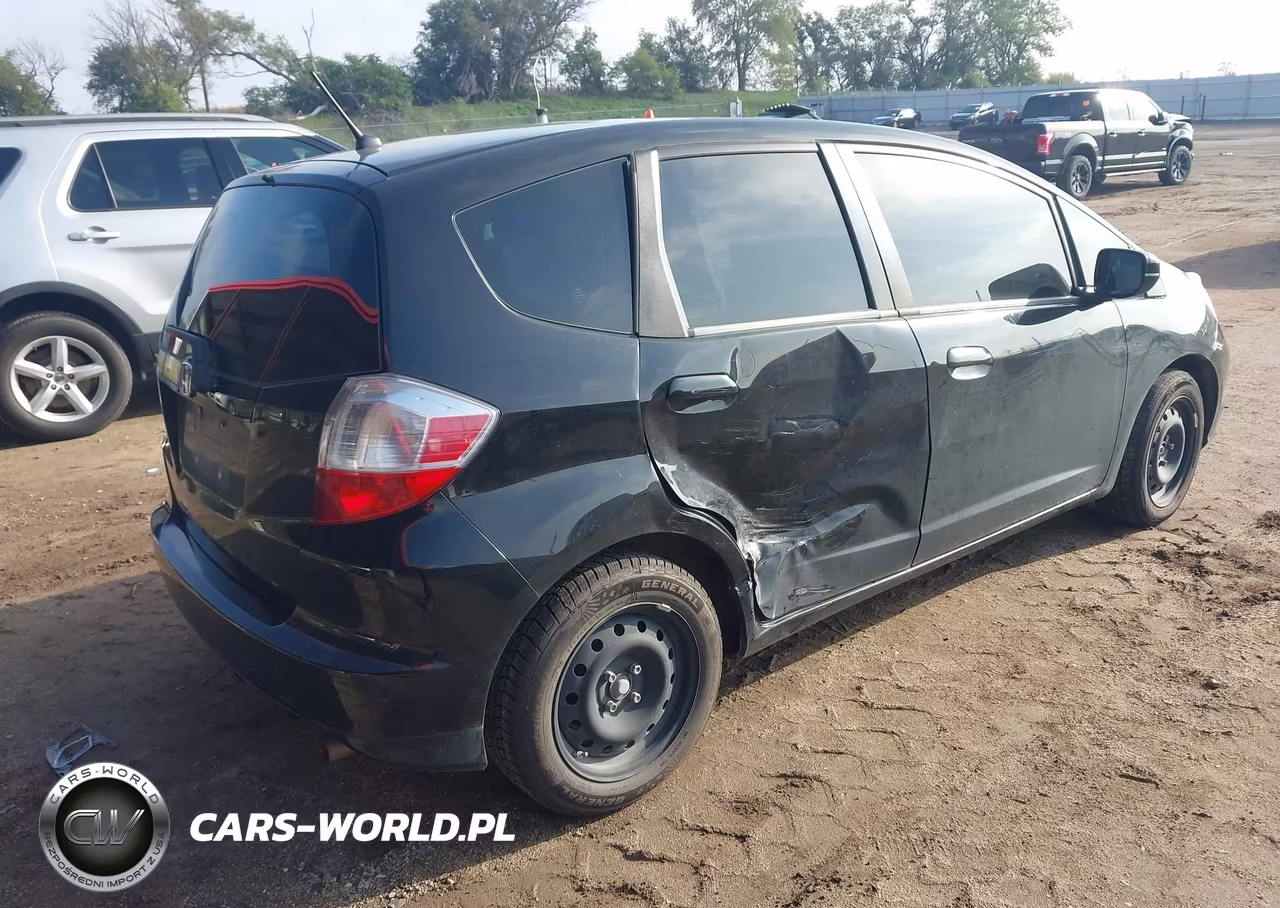 2012 Honda Fit VIN:JHMGE8H31CC027111 - 4