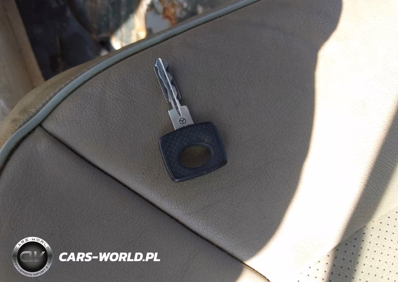 1994 Mercedes-Benz E 320 VIN:WDBEA66E6RC111543 - 11