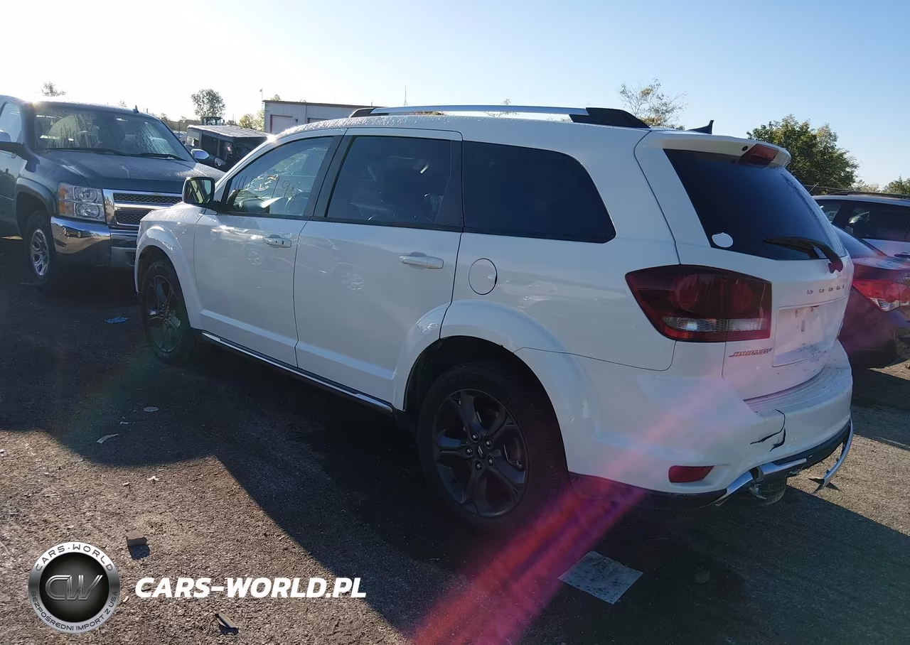 2018 Dodge Journey Crossroad VIN:3C4PDCGG5JT490091 - 3
