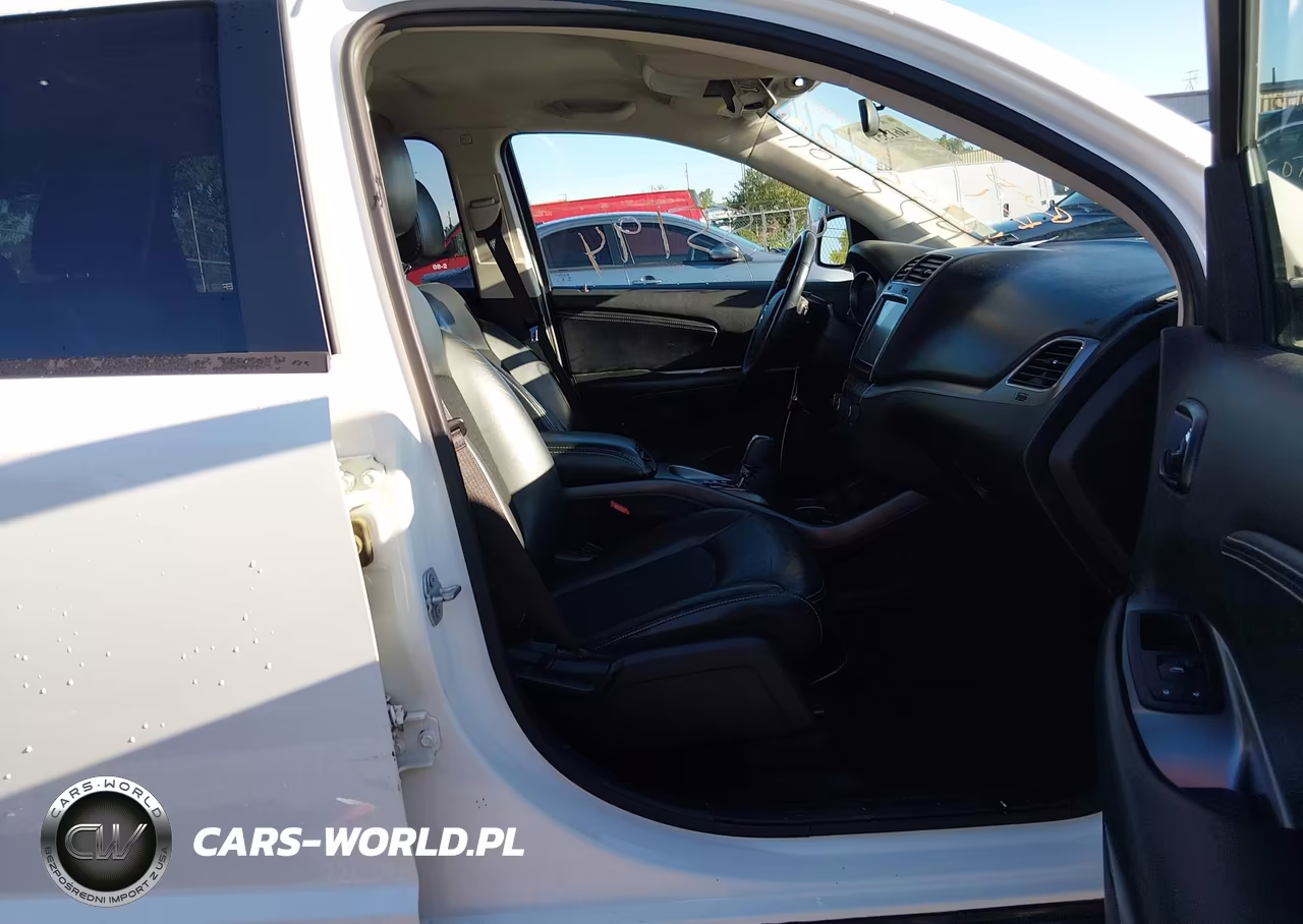 2018 Dodge Journey Crossroad VIN:3C4PDCGG5JT490091 - 5