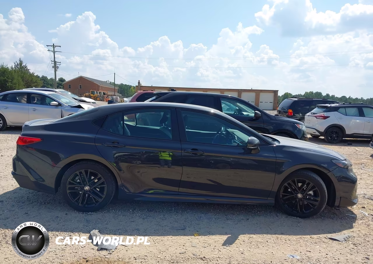 2025 Toyota Camry Se VIN:4T1DAACK8SU556095 - 13
