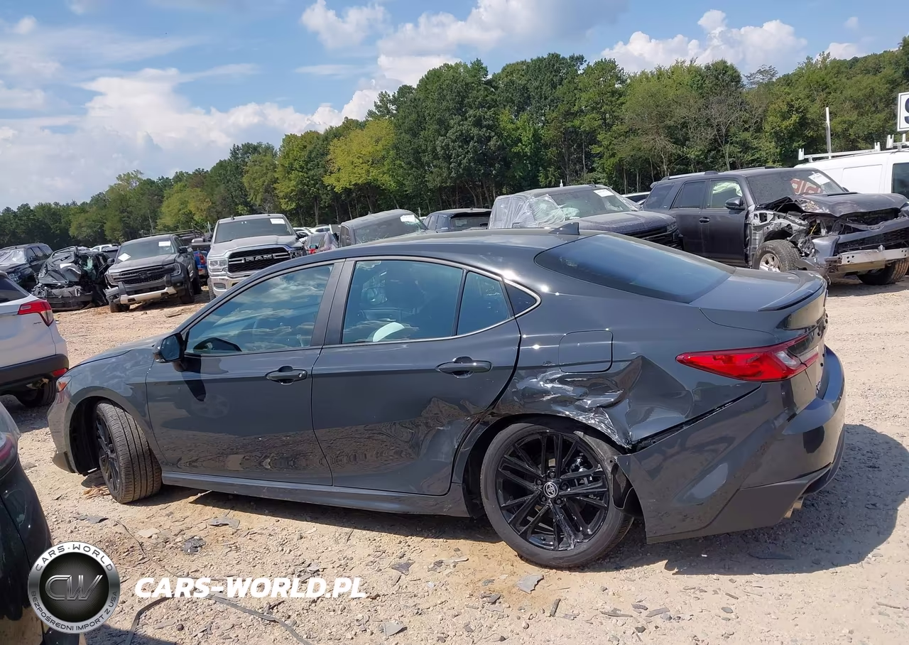 2025 Toyota Camry Se VIN:4T1DAACK8SU556095 - 14