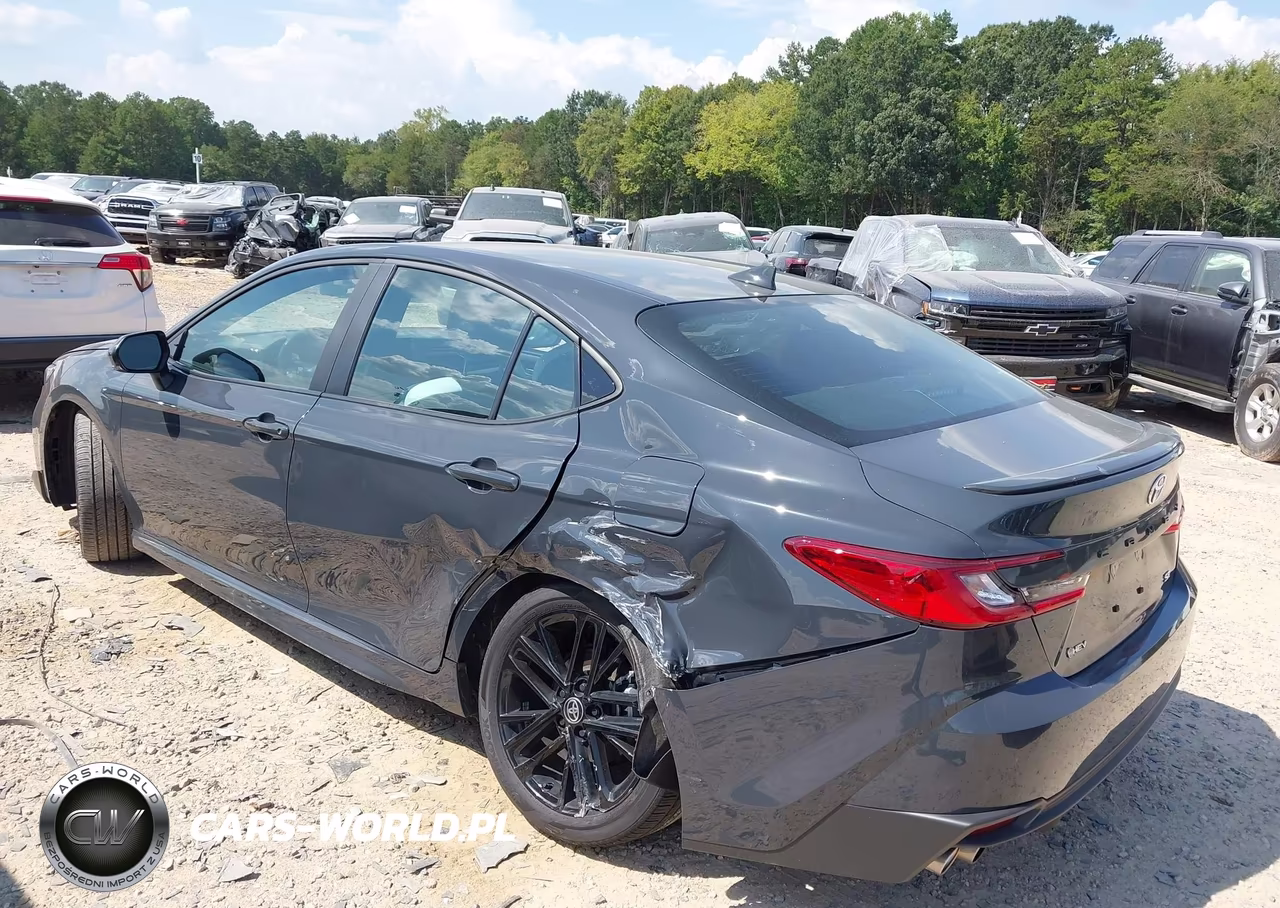 2025 Toyota Camry Se VIN:4T1DAACK8SU556095 - 3