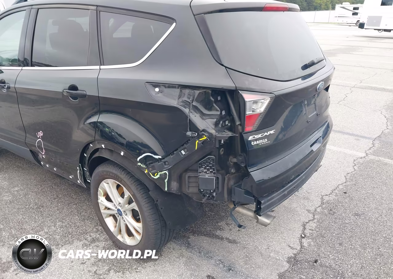 2017 Ford Escape Se VIN:1FMCU0GD2HUA20468 - 14