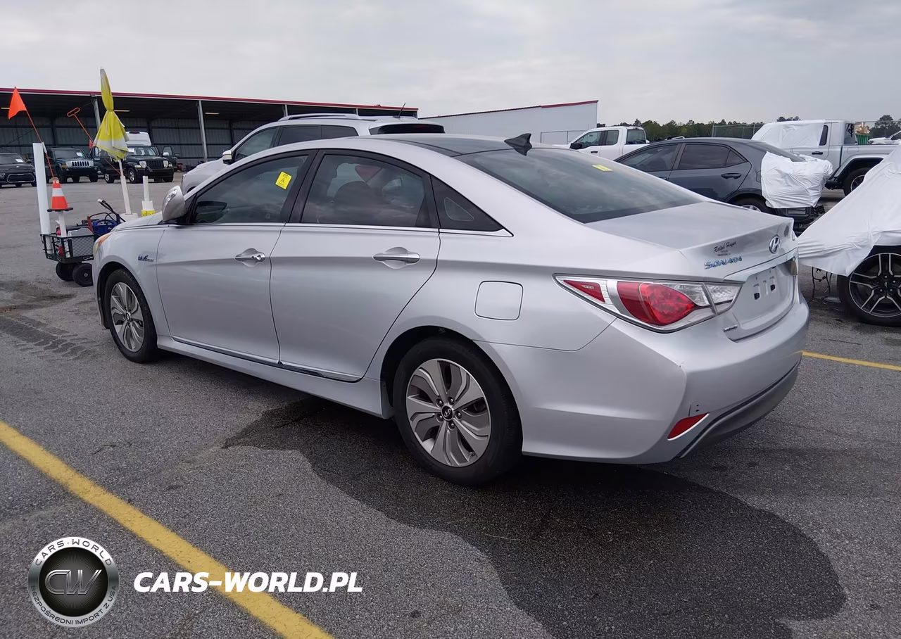 2014 Hyundai Sonata Hybrid Limited VIN:KMHEC4A40EA104345 - 3
