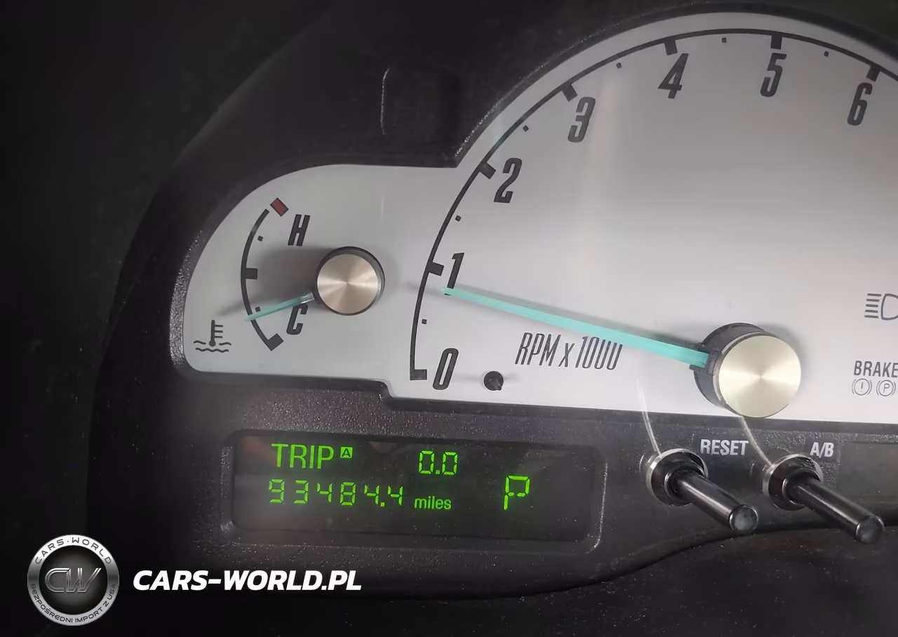 2002 Ford Thunderbird VIN:1FAHP60A82Y110878 - 15
