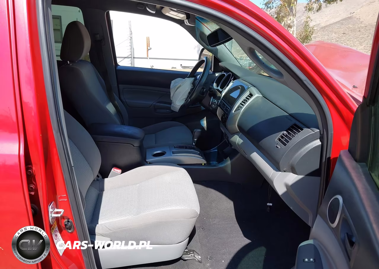 2012 Toyota Tacoma Prerunner VIN:5TFJX4GN7CX010450 - 5