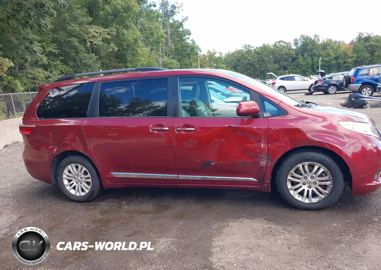 2015 Toyota Sienna Xle 8 Passenger VIN:5TDYK3DC3FS529564 - 13