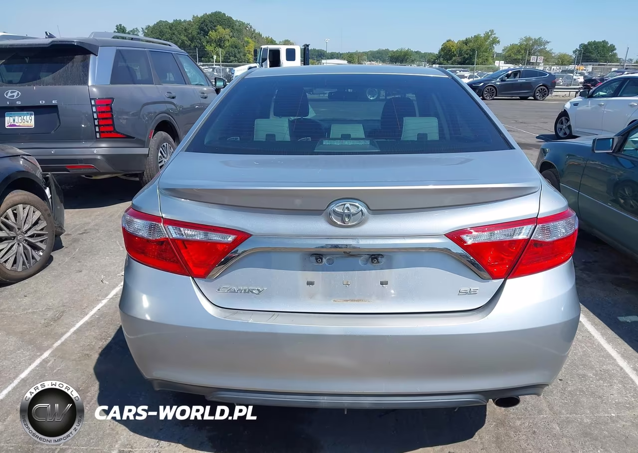 2017 Toyota Camry Se VIN:4T1BF1FK1HU293395 - 16